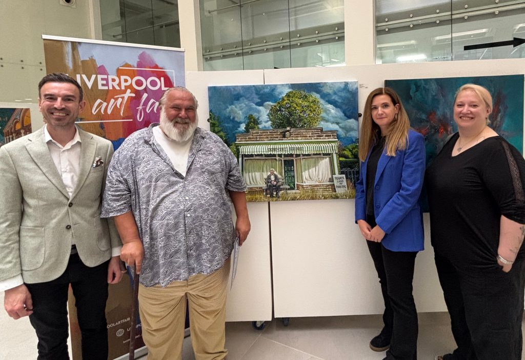 Brian Churchill from INNSiDE by Melia, winner Kevin Pollard, Lucy Byrne from Liverpool Art Fair and Michelle Storrm from Cass Art.